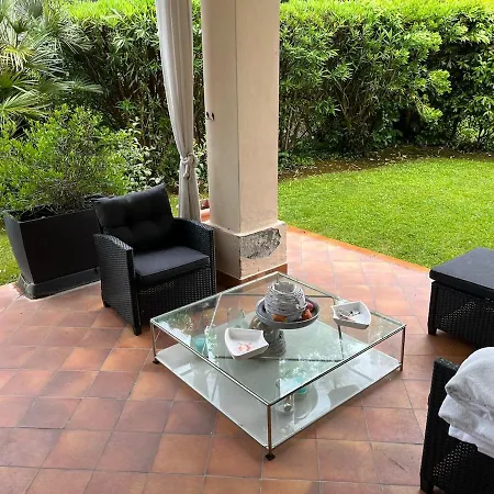 New Garda Golf With Pool And Private Garden Polpenazze del Garda