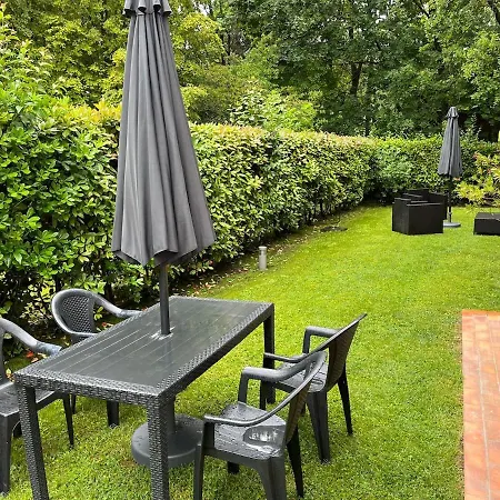 New Garda Golf With Pool And Private Garden Villa