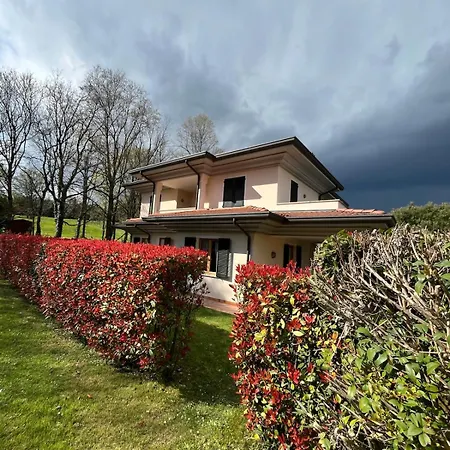 New Garda Golf With Pool And Private Garden Villa